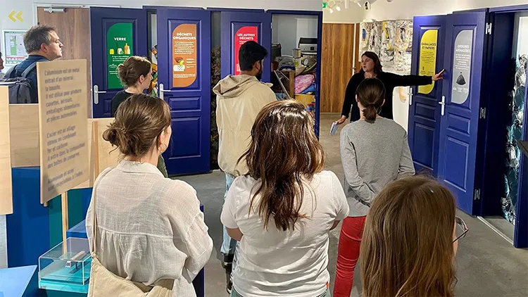 Visite centre de tri des déchets
